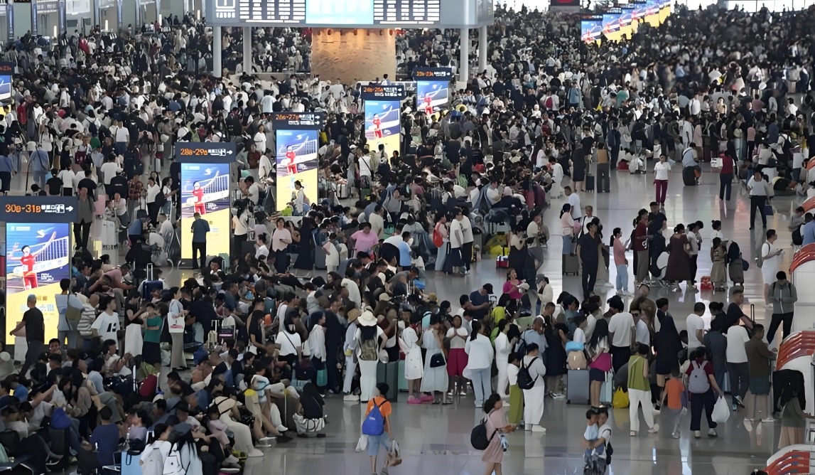 高铁旅游，高铁招聘，高铁乘务招聘，高铁招聘中心